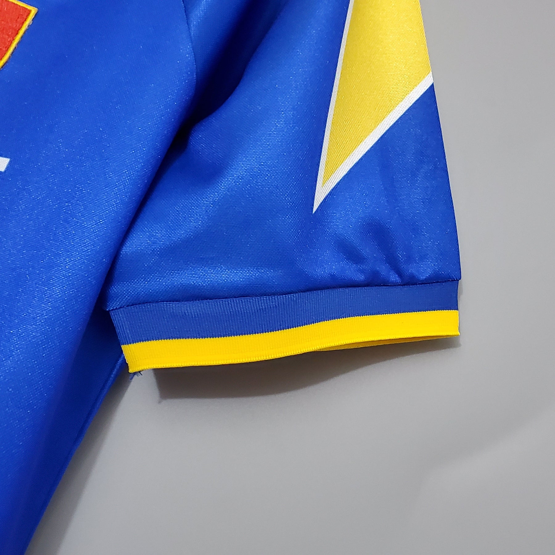 Camisa Juventus Away 1995/97 - Kappa Retrô Masculina - Azul/Amarela