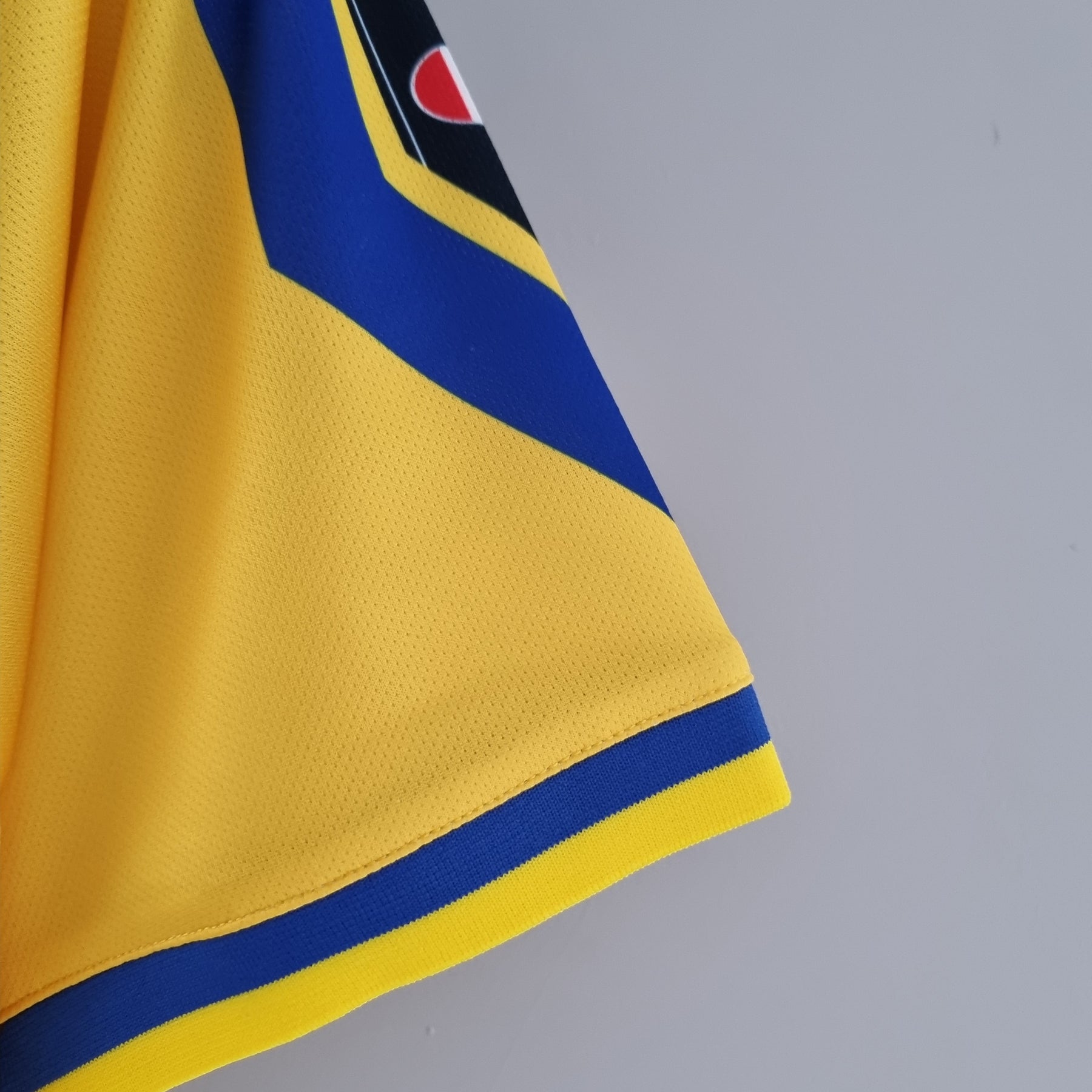 Camisa Parma Home 1999/00 - Champion Retrô Masculina - Amarela/Azul