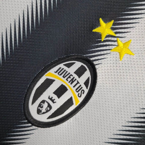 Camisa Juventus Home 2011/12 - Nike Retrô Masculina - Preta/Branca