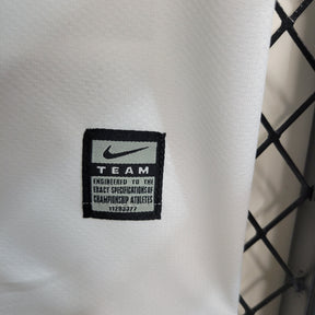 Camisa Inter de Milão Away 2009/10 - Nike Retrô Masculina - Branca/Preta