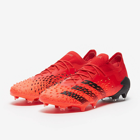 Chuteira Adidas Predator Freak .1 Low Meteorite