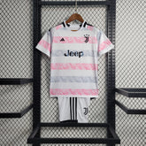 Kit Infantil Juventus Away 2023/24 - Adidas Torcedor - Branca/Vermelha