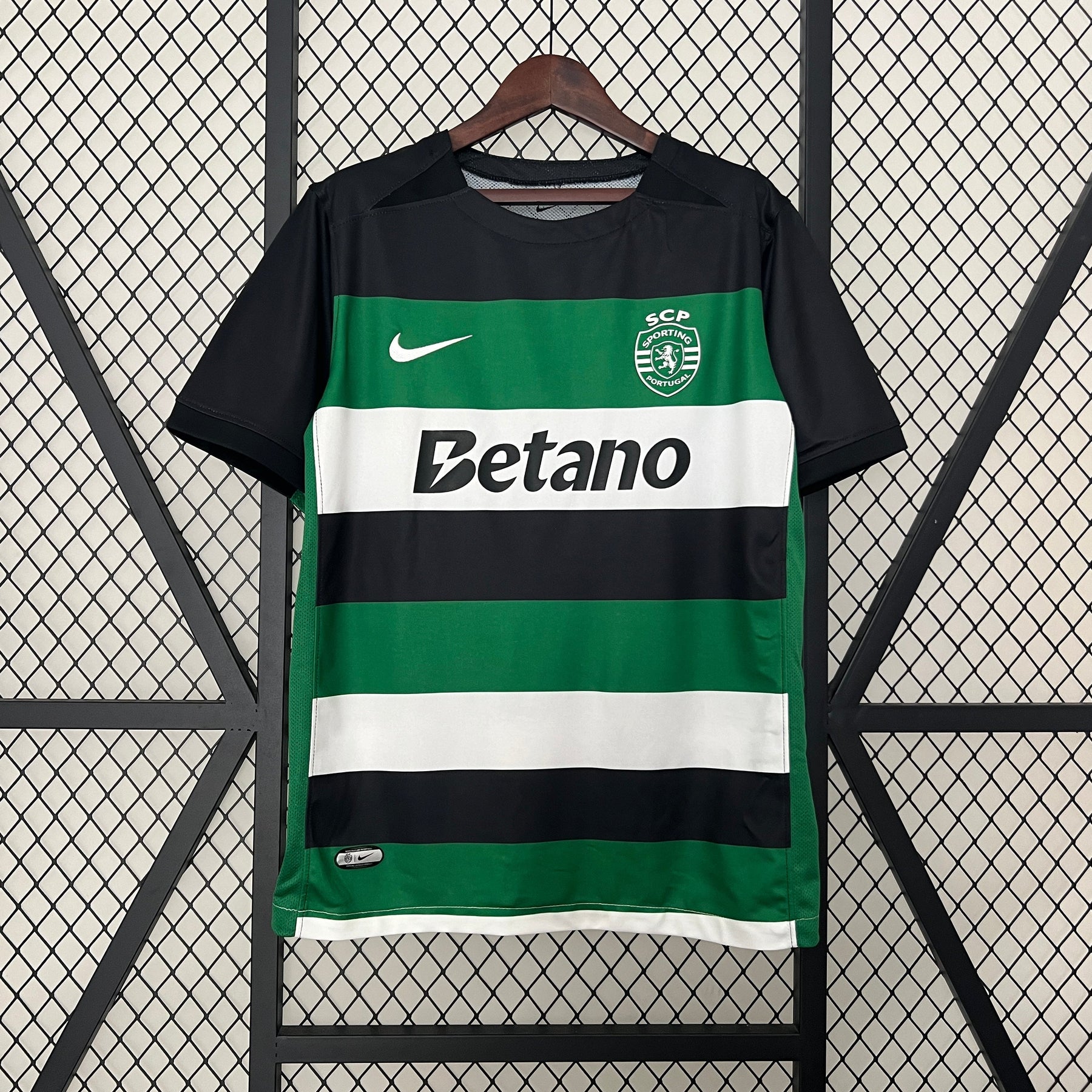 Camisa Sporting Home 2024/25 - Nike Torcedor Masculina - Verde/Preta