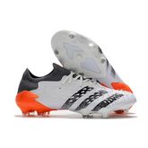 Chuteira Adidas Predator Freak .1 Low White Spark