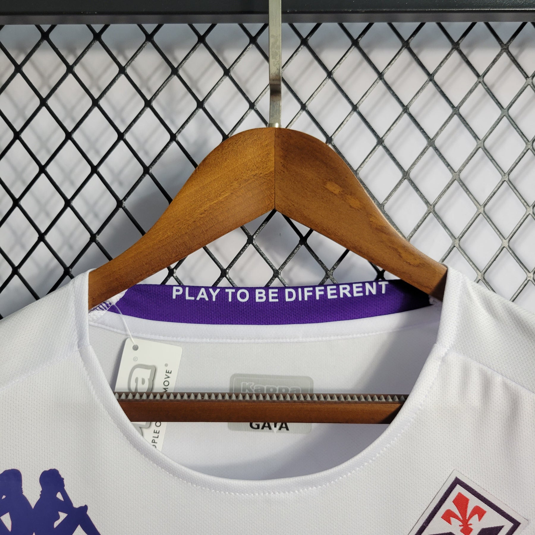 Camisa Fiorentina Away 2022/23 - Kappa Torcedor Masculina - Branca/Roxa