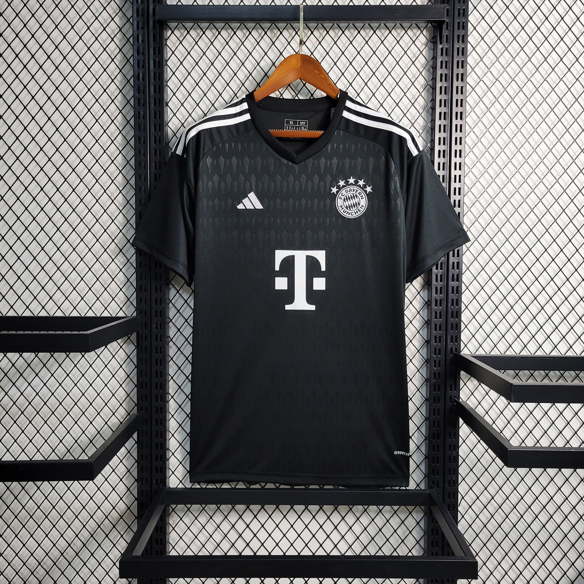 Camisa Bayern de Munique Goleiro 2023/24 - Adidas Torcedor Masculina - Preta