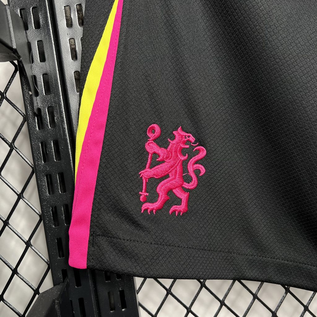 Shorts Chelsea Away 2024/25 - Nike Torcedor Masculina - Preta/Rosa