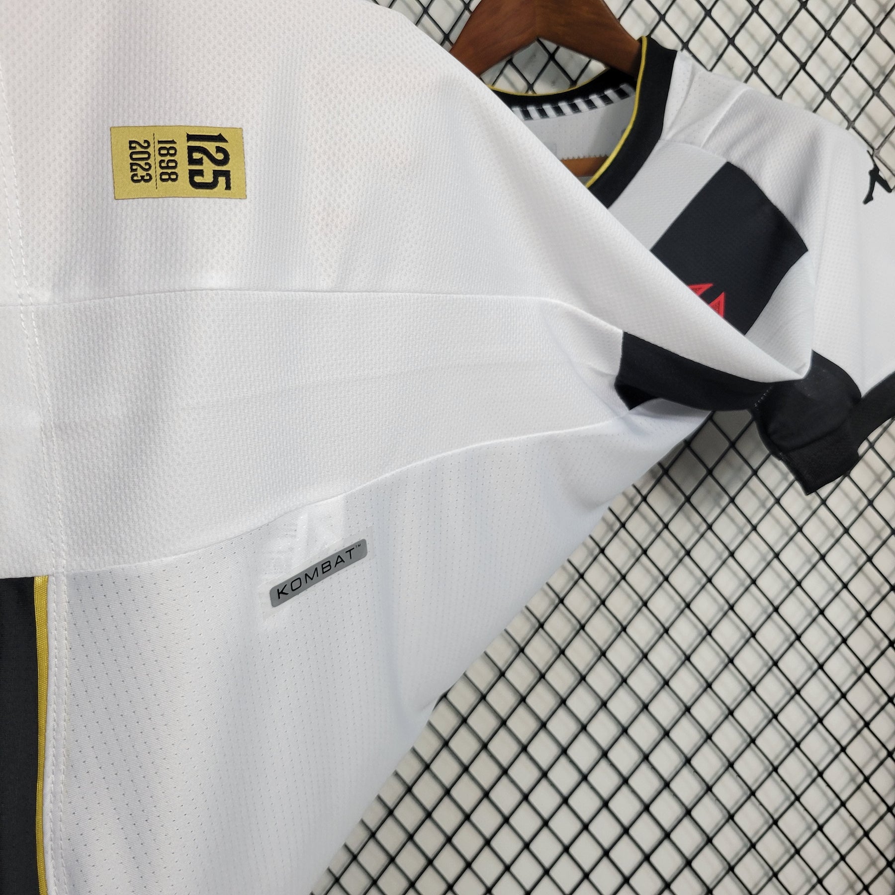 Camisa Vasco Away 2023/24 - Kappa Torcedor Feminina - Branca/Preta