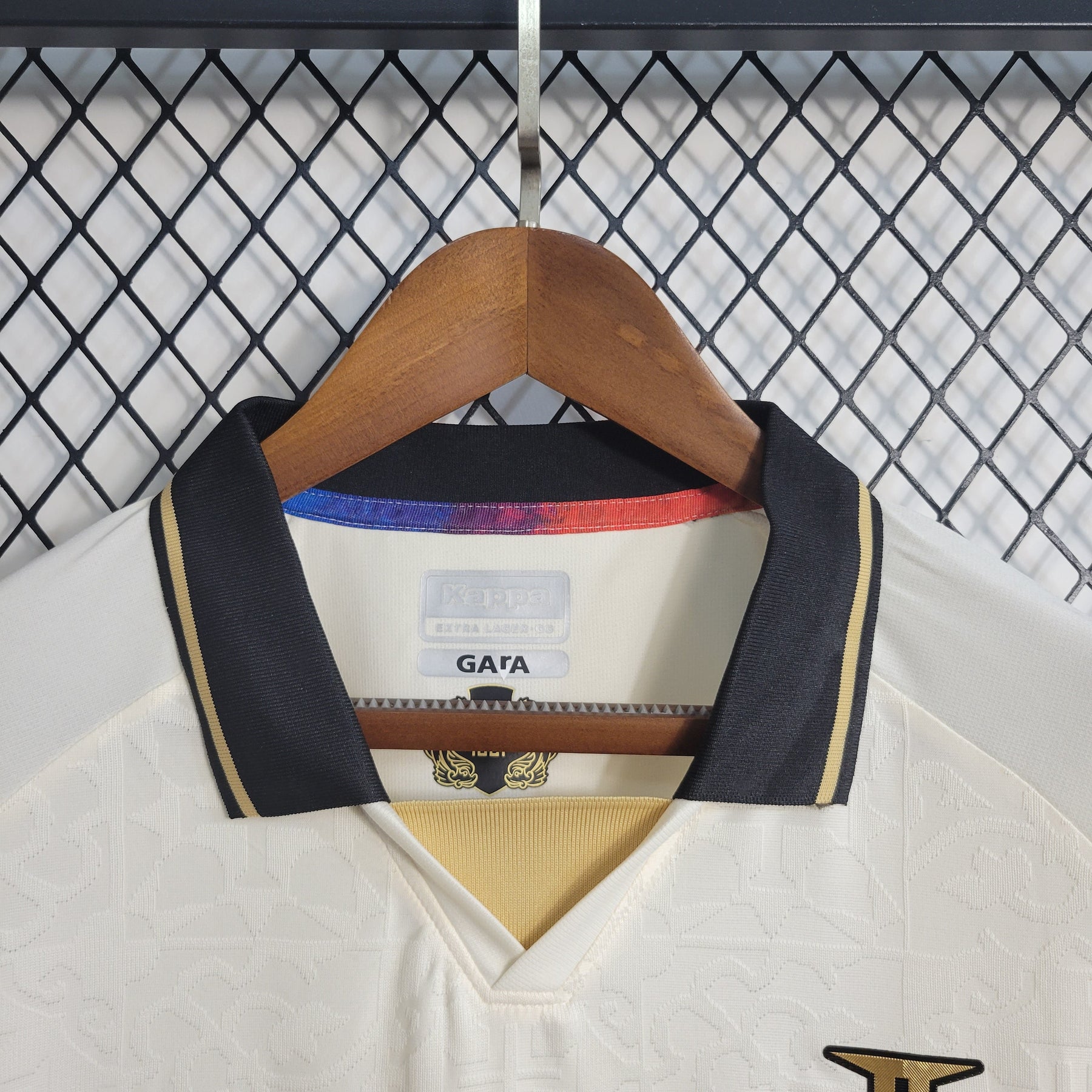 Camisa Vasco Edição Especial 2022/23 - Kappa Torcedor Masculina - Bege/Dourada