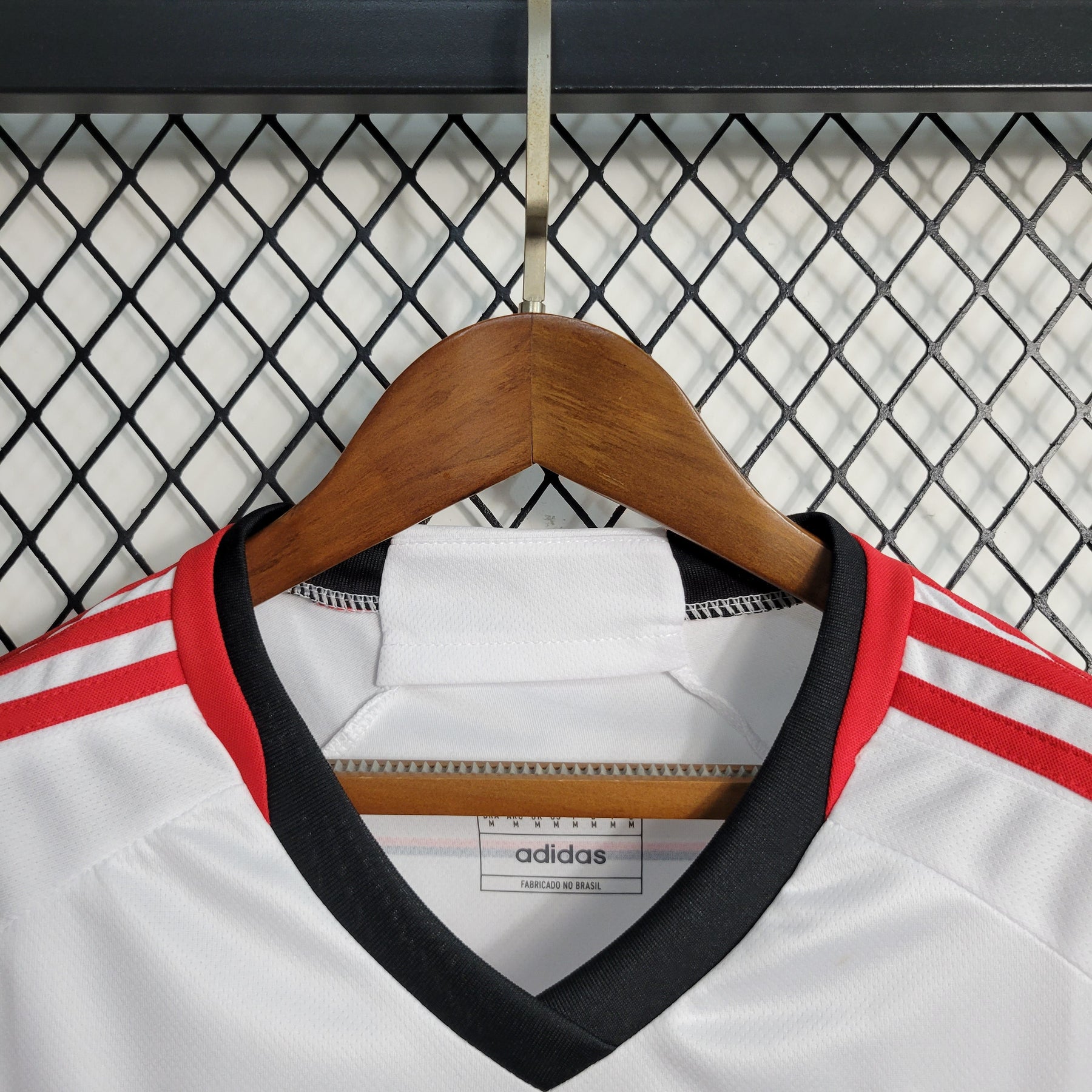 Camisa Flamengo Away 2023/24 - Adidas Torcedor Feminina - Branca/Vermelha