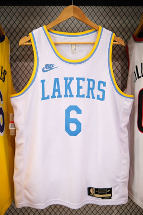 Regata NBA Los Angeles Lakers Classic Edition 22/23 LeBron James Branca