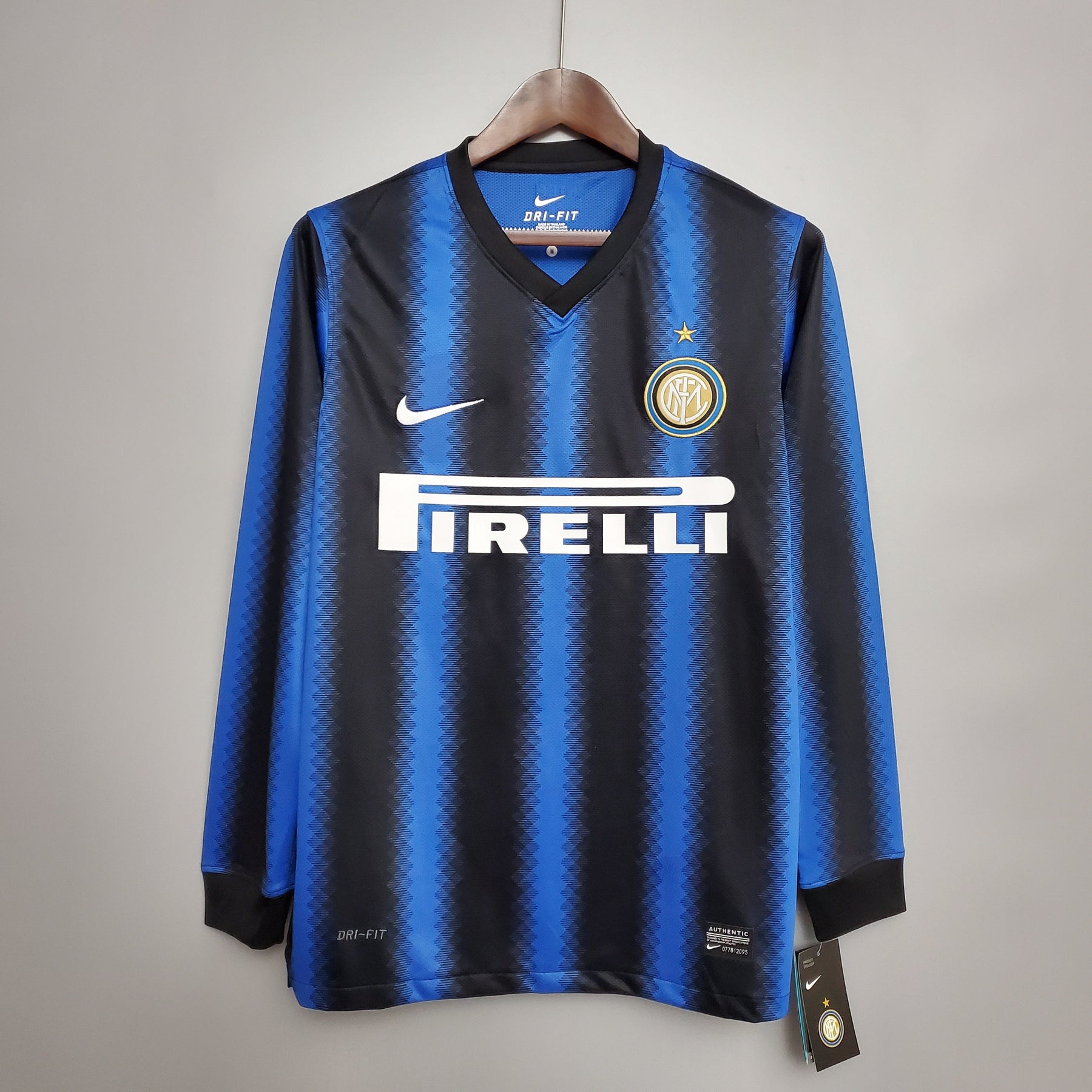 Camisa Manga Longa Inter de Milão Home 2010/11 - Nike Retrô Masculina - Azul/Preta