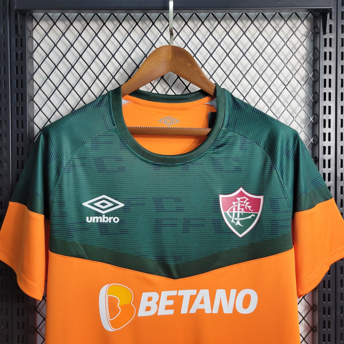 Camisa Fluminense Treino 2023/24 - Umbro Torcedor Masculina - Laranja/Verde