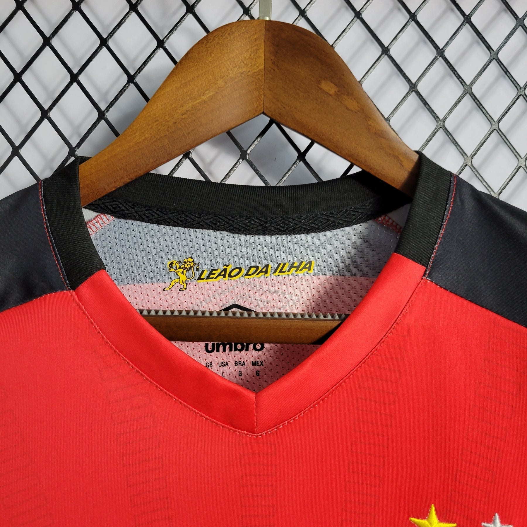 Camisa Sport Recife Home 2022/23 - Umbro Torcedor Masculina - Vermelha/Preta