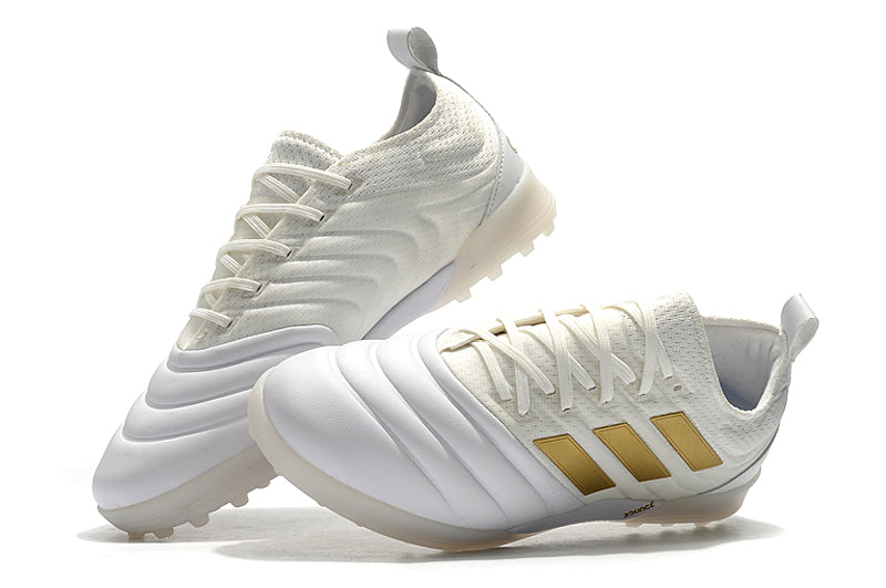 Chuteira Adidas Copa 20.1 Society Branco/Dourado