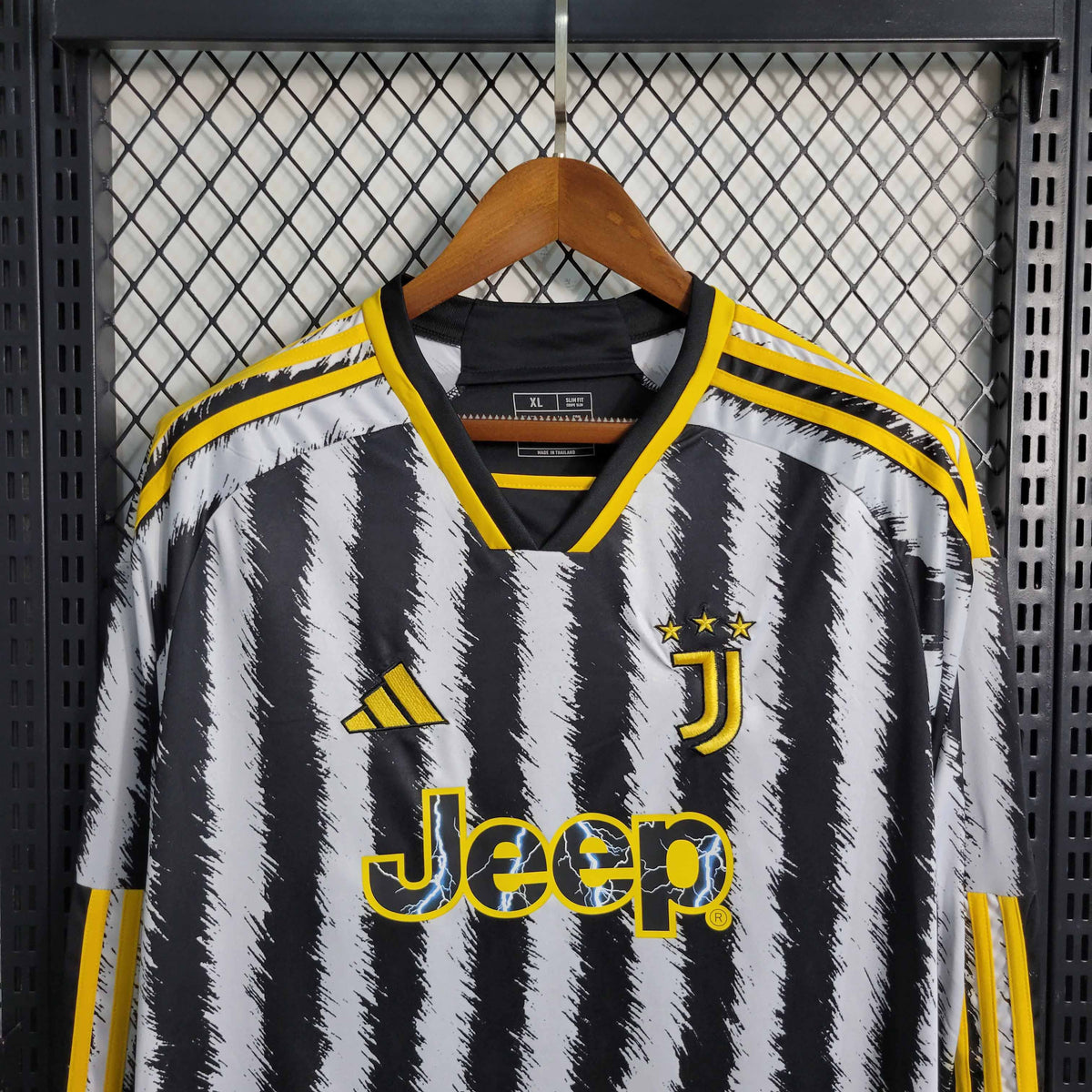 Camisa Juventus Manga Longa Home 2023/24 - Adidas Torcedor Masculina - Branca/Preta