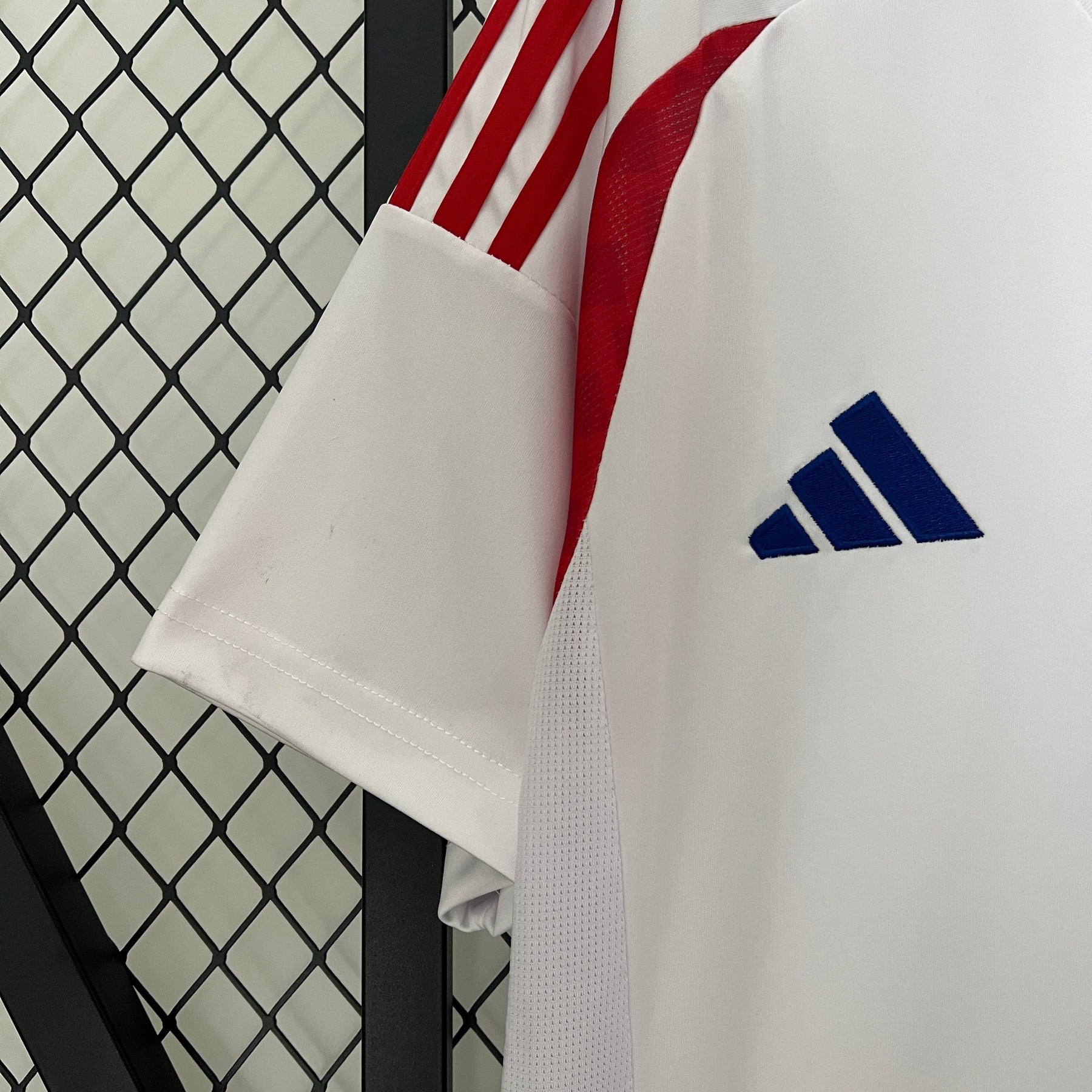 Camisa Seleção Chile Away 2024/25 - Adidas Torcedor Masculina - Branca/Vermelha