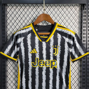 Kit Infantil Juventus Home 2023/24 - Adidas Torcedor - Branca/Preta