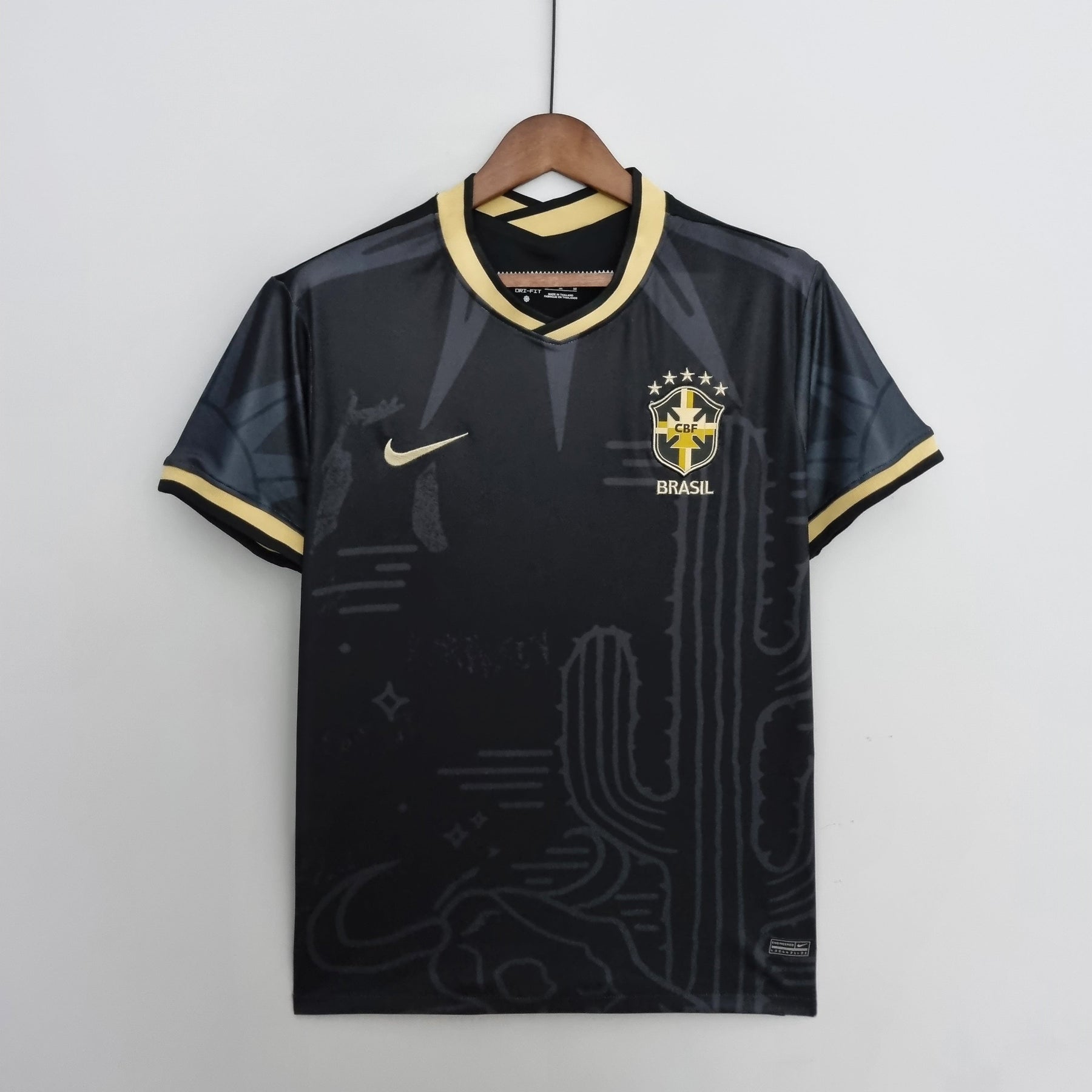 Camisa Seleção Brasil Edição Especial 2022 - Nike Torcedor Masculina - Preta/Dourada