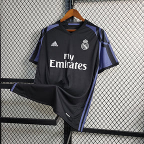 Camisa Real Madrid Third 2016/17 - Adidas Retrô Masculina - Preta/Lilás