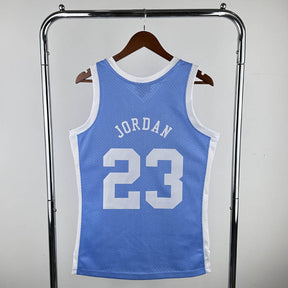 Regata Carolina do Norte Retrô Mitchell & Ness 1983/1984 Michael Jordan Azul