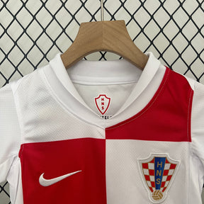 Kit Infantil Seleção Croácia Home 2024/25 - Nike Torcedor - Branca/Vermelha