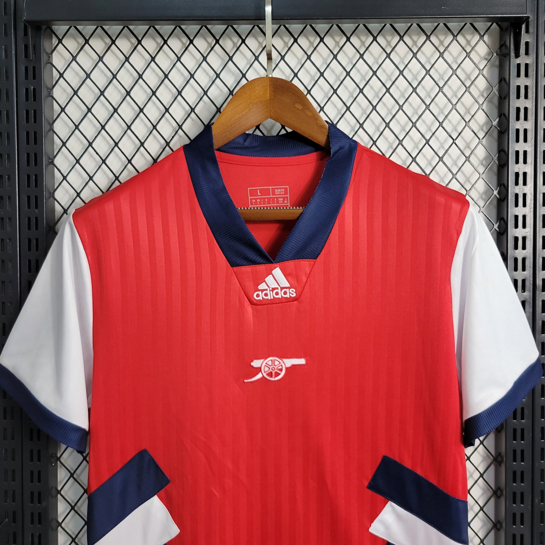 Camisa Arsenal Edição Especial 2023/24 - Adidas Torcedor Masculina - Vermelha/Branca