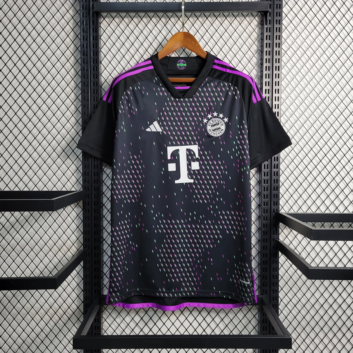 Camisa Bayern de Munique Away 2023/24 - Adidas Torcedor Masculina - Preta/Roxa