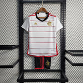 Kit Infantil Flamengo Away 2023/24 - Adidas Torcedor - Branca/Preta