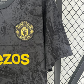 Camisa Manchester United Edição Especial 2024/25 - Adidas Torcedor Masculina - Preta/Amarela