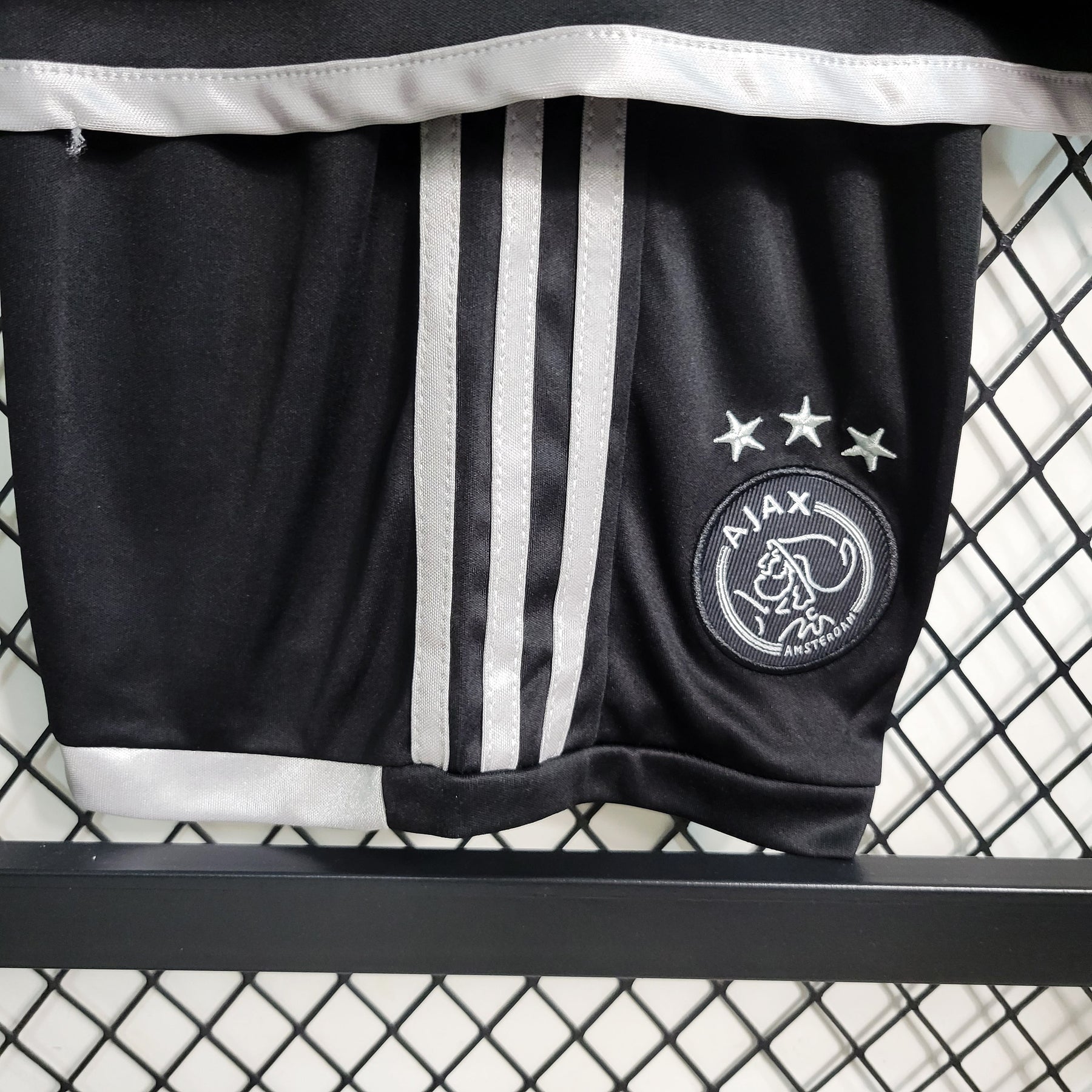 Kit Infantil Ajax Away 2023/24 - Adidas Torcedor - Preta/Branca