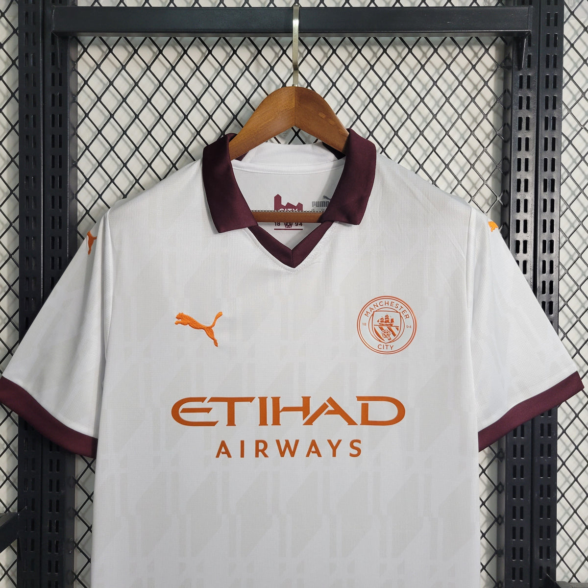 Camisa Manchester City Away 2023/24 - Puma Torcedor Masculina - Branca/Bordo