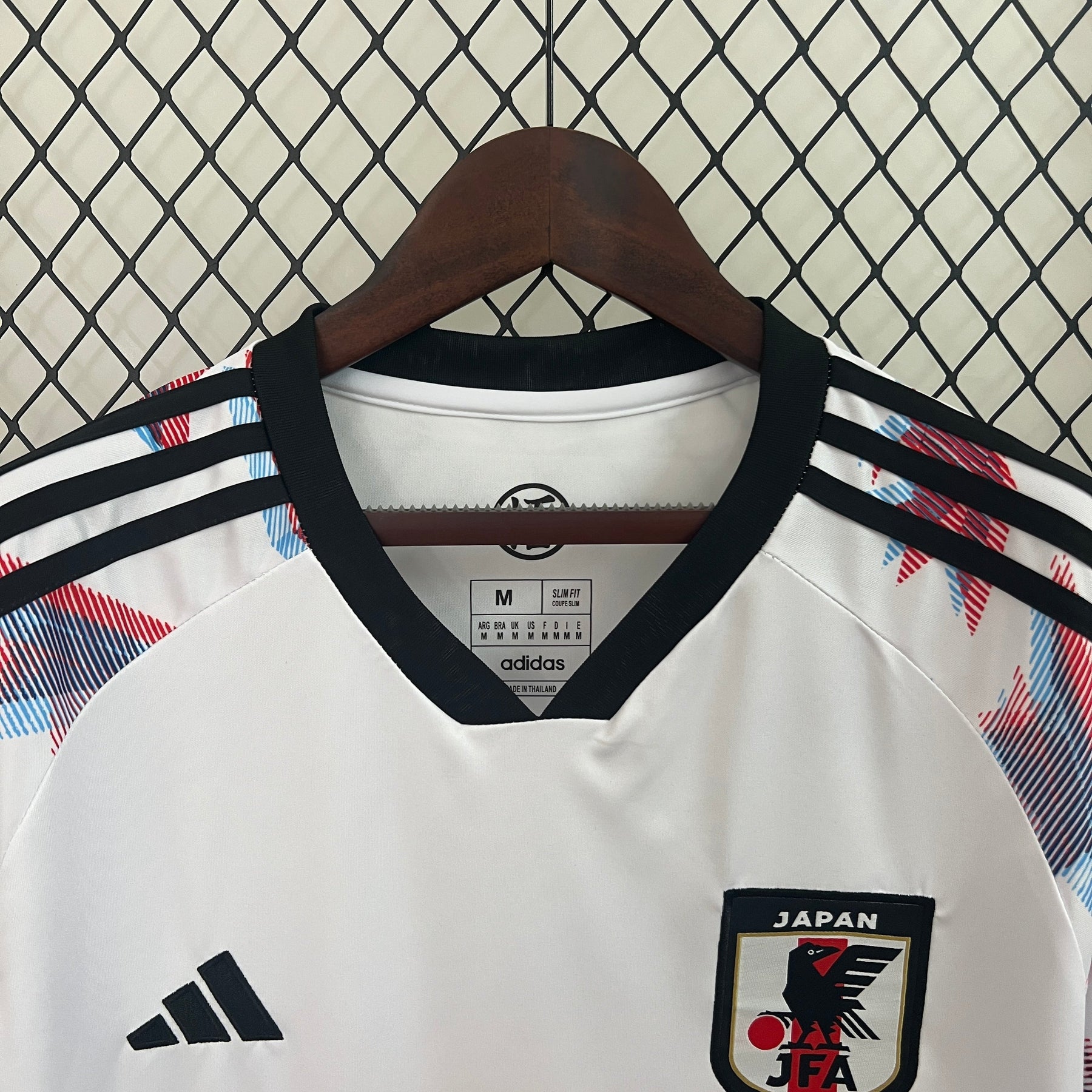 Camisa Seleção Japão Anime 2024/25 - Adidas Torcedor Masculina - Branca/Preta