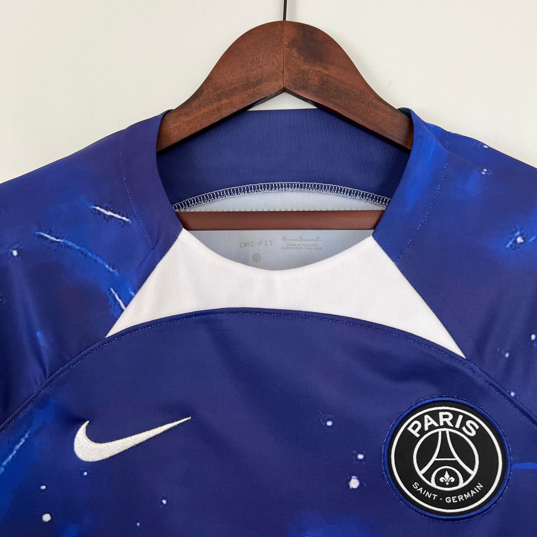 Camisa PSG Edição Especial 2023/24 - Nike Torcedor Masculina - Azul