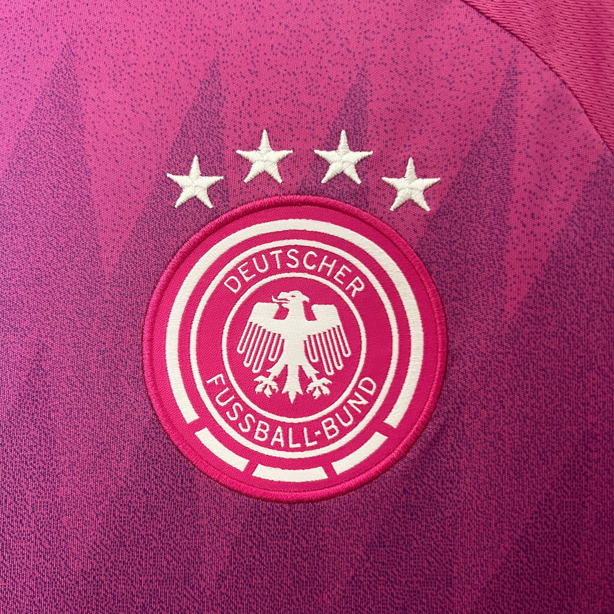 Camisa Seleção Alemanha Away 2024/25 - Adidas Torcedor Masculina - Rosa/Roxa