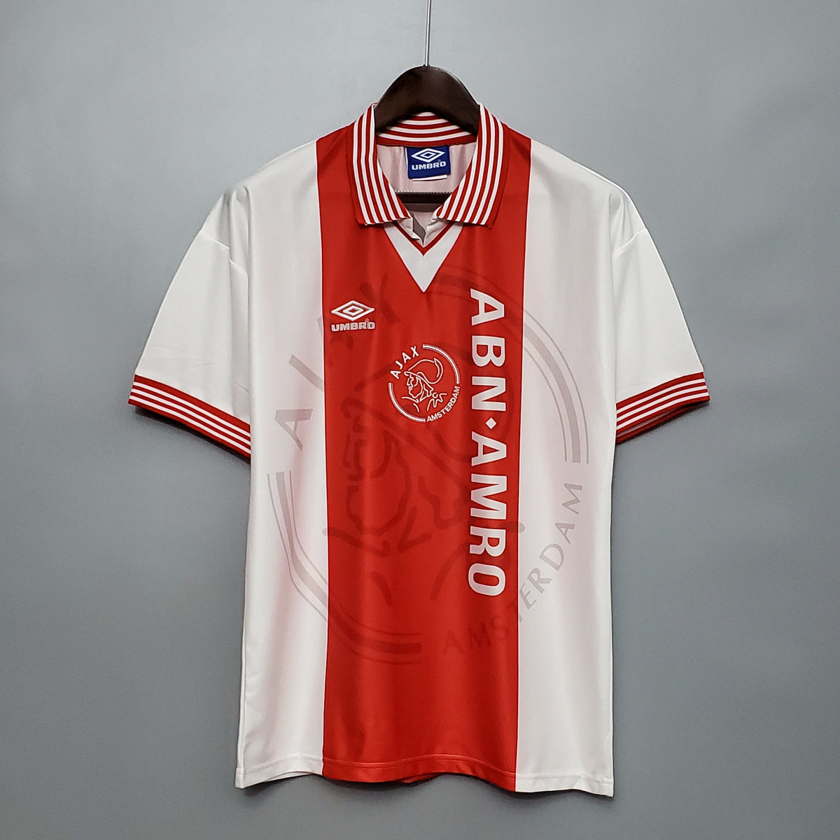 Camisa Ajax Home 1995/96 - Umbro Retrô Masculina - Branca/Vermelha