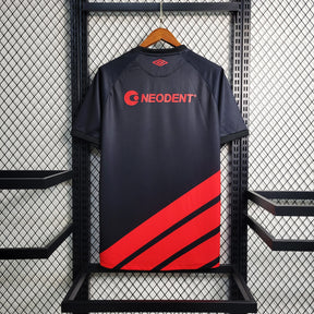 Camisa Athletico Paranaense Third 2023/24 - Umbro Torcedor Masculina - Preta/Vermelha