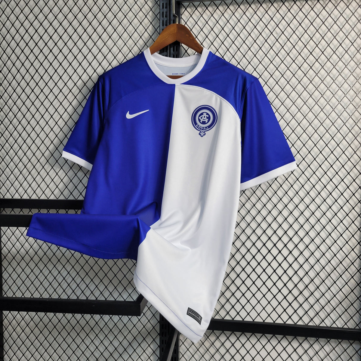 Camisa Atlético de Madrid 2023/24 - Nike Torcedor Masculina - Azul/Branca