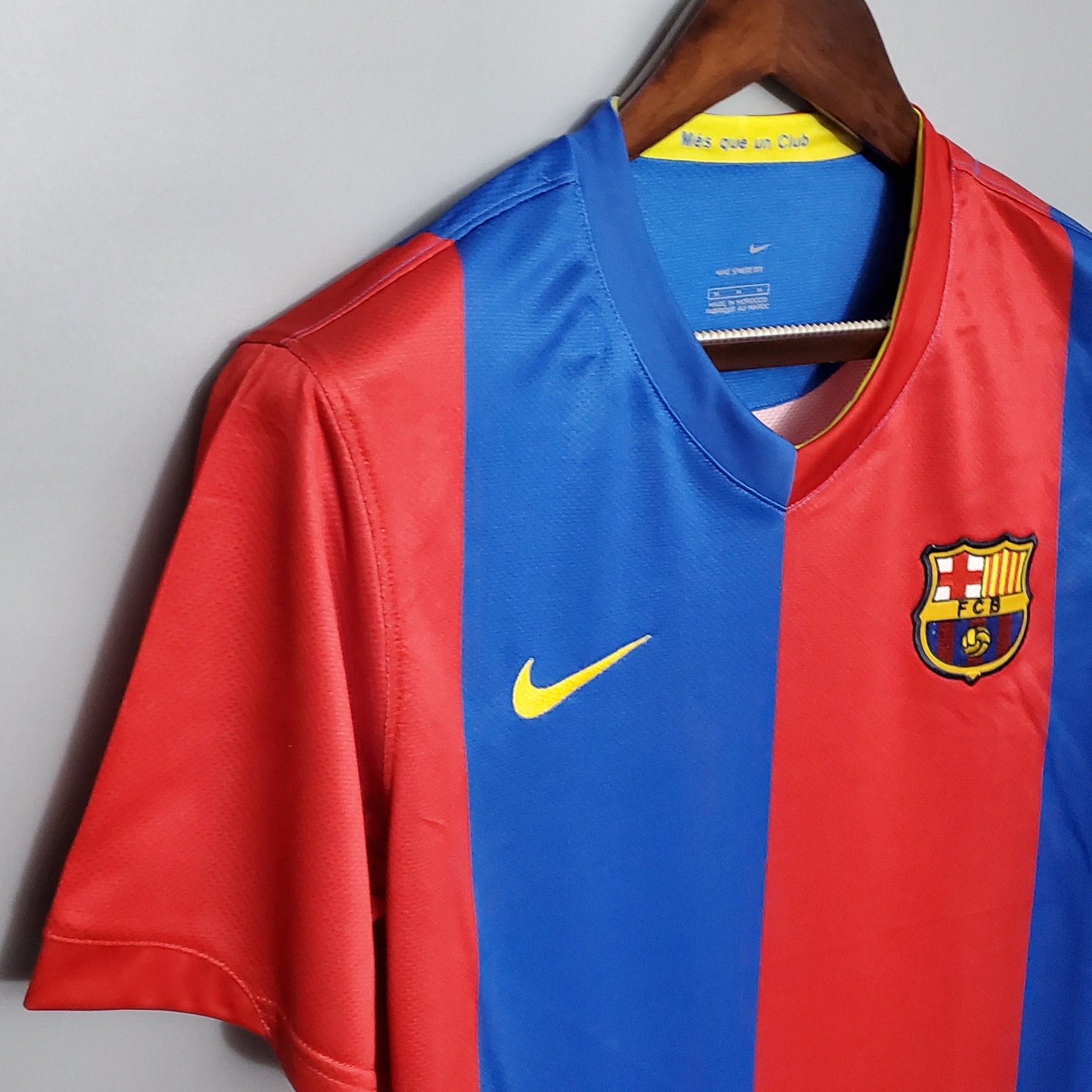 Camisa Barcelona Home 2006/07 - Nike Retrô Masculina - Vermelha/Azul