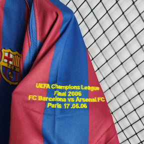 Camisa Barcelona Home 2005/06 - Nike Retrô Masculina - Vermelha/Azul