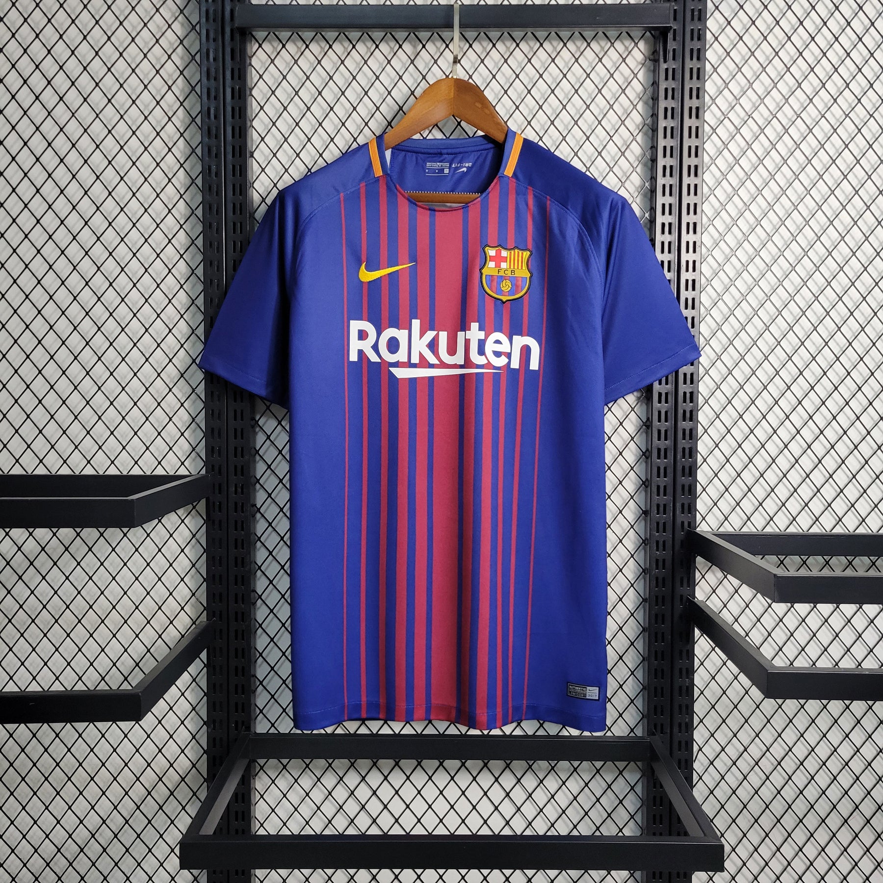 Camisa Barcelona Home 2017/18 - Nike Retrô Masculina - Azul/Vermelha