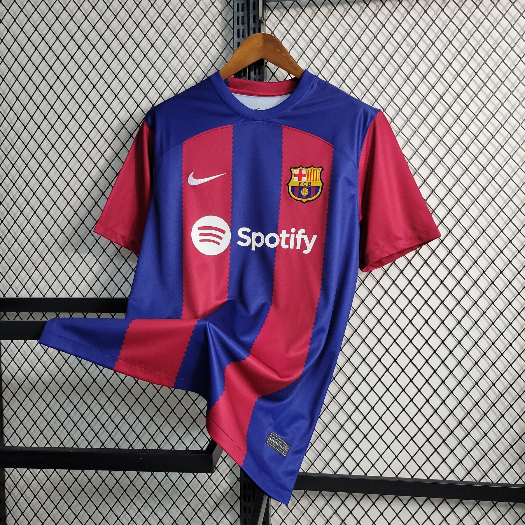 Camisa Barcelona Home 2023/24 - Nike Torcedor Masculina - Vermelha/Azul