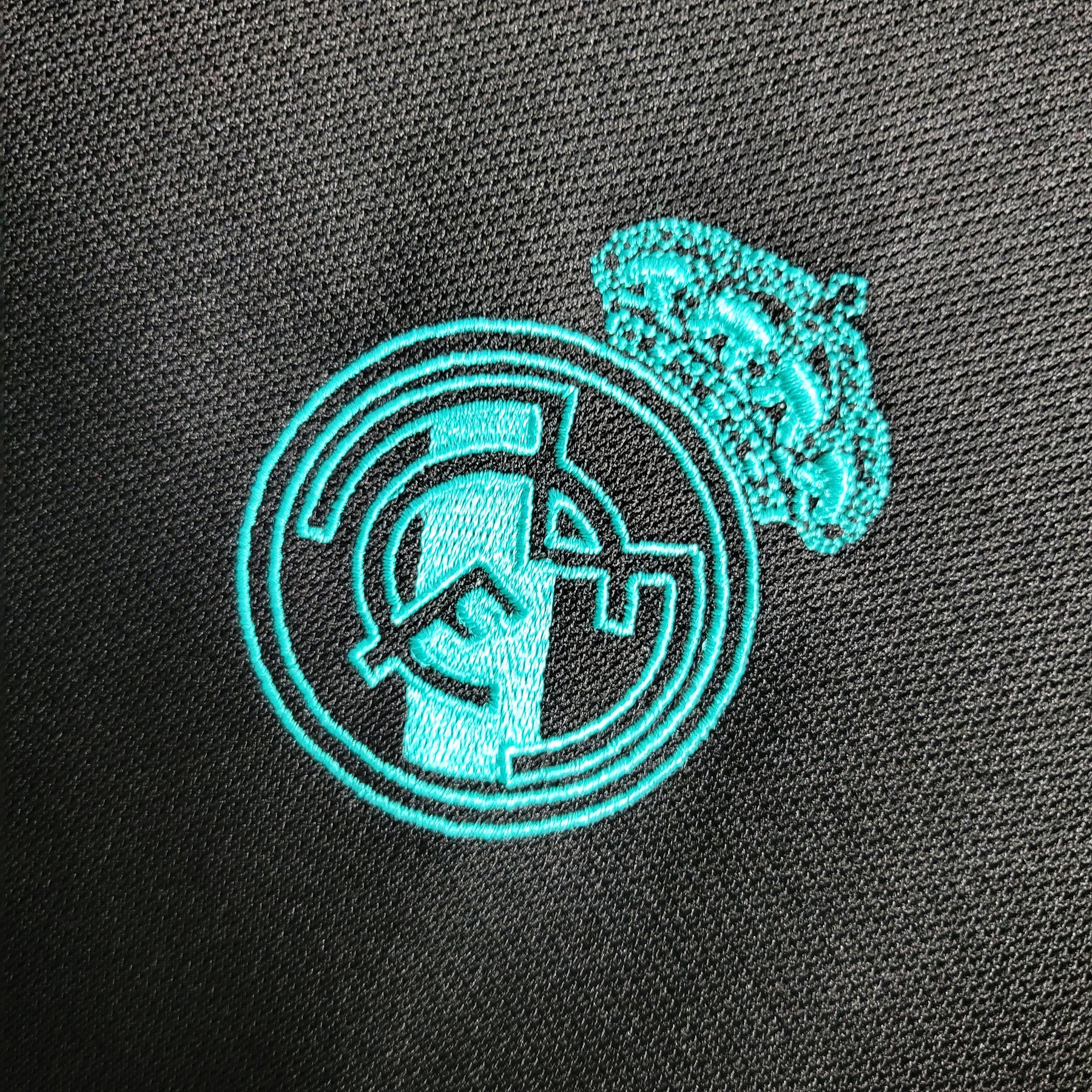 Camisa Manga Longa Real Madrid Away 2017/18 - Adidas Retrô Masculina - Preta/Verde