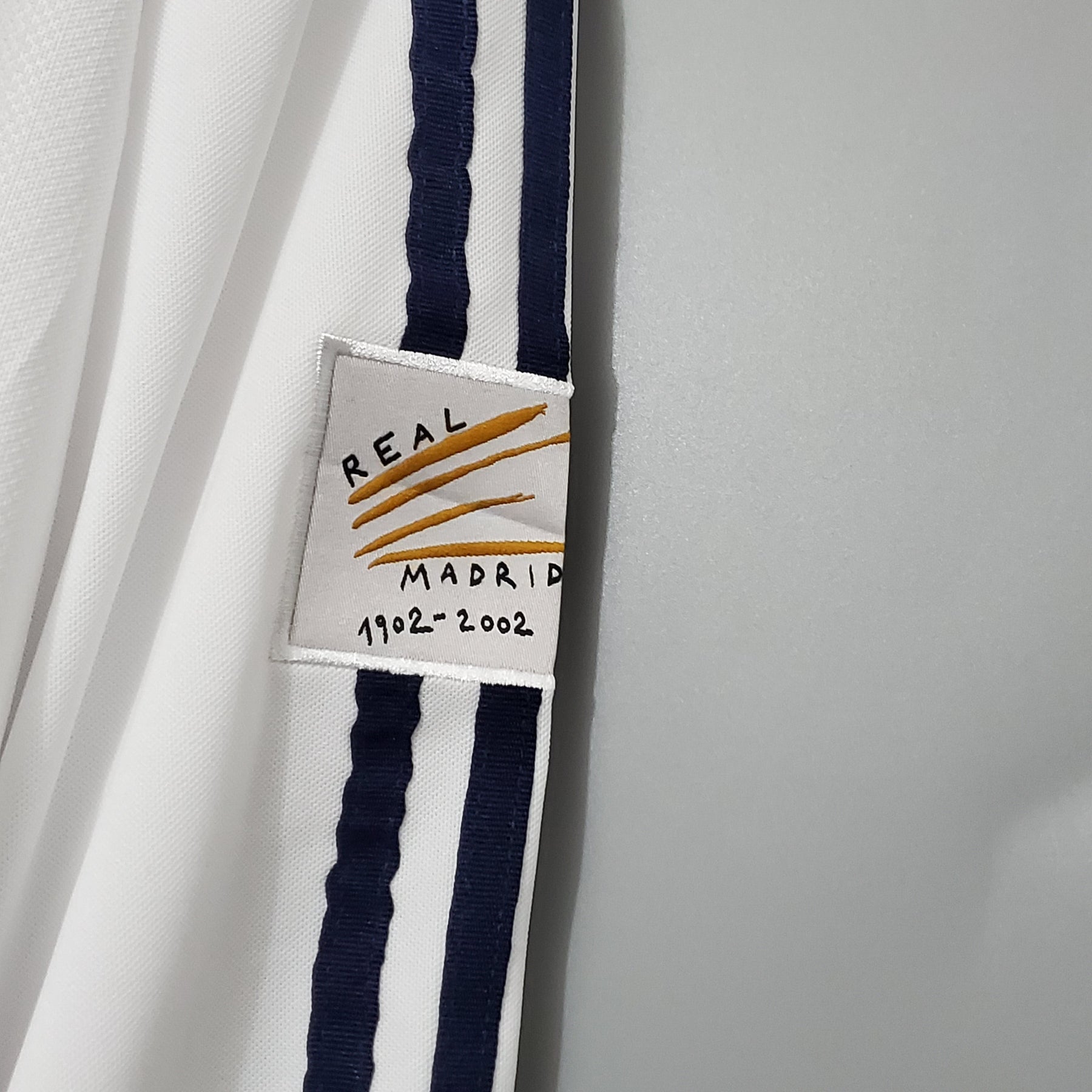 Camisa Manga Longa Real Madrid 2002 - Adidas Retrô Masculina - Branca