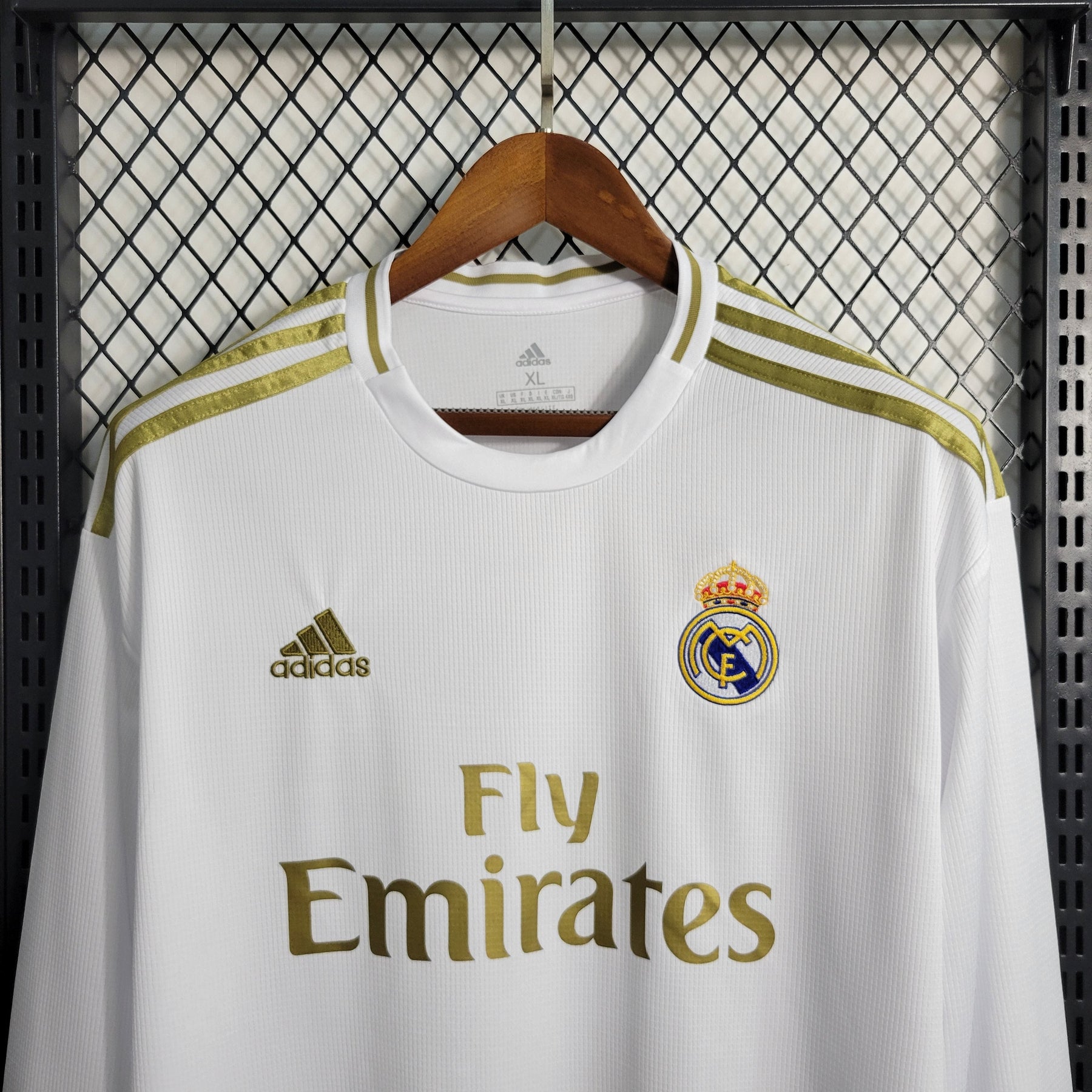 Camisa Manga Longa Real Madrid Home 2019/20 - Adidas Retrô Masculina - Branca/Dourada