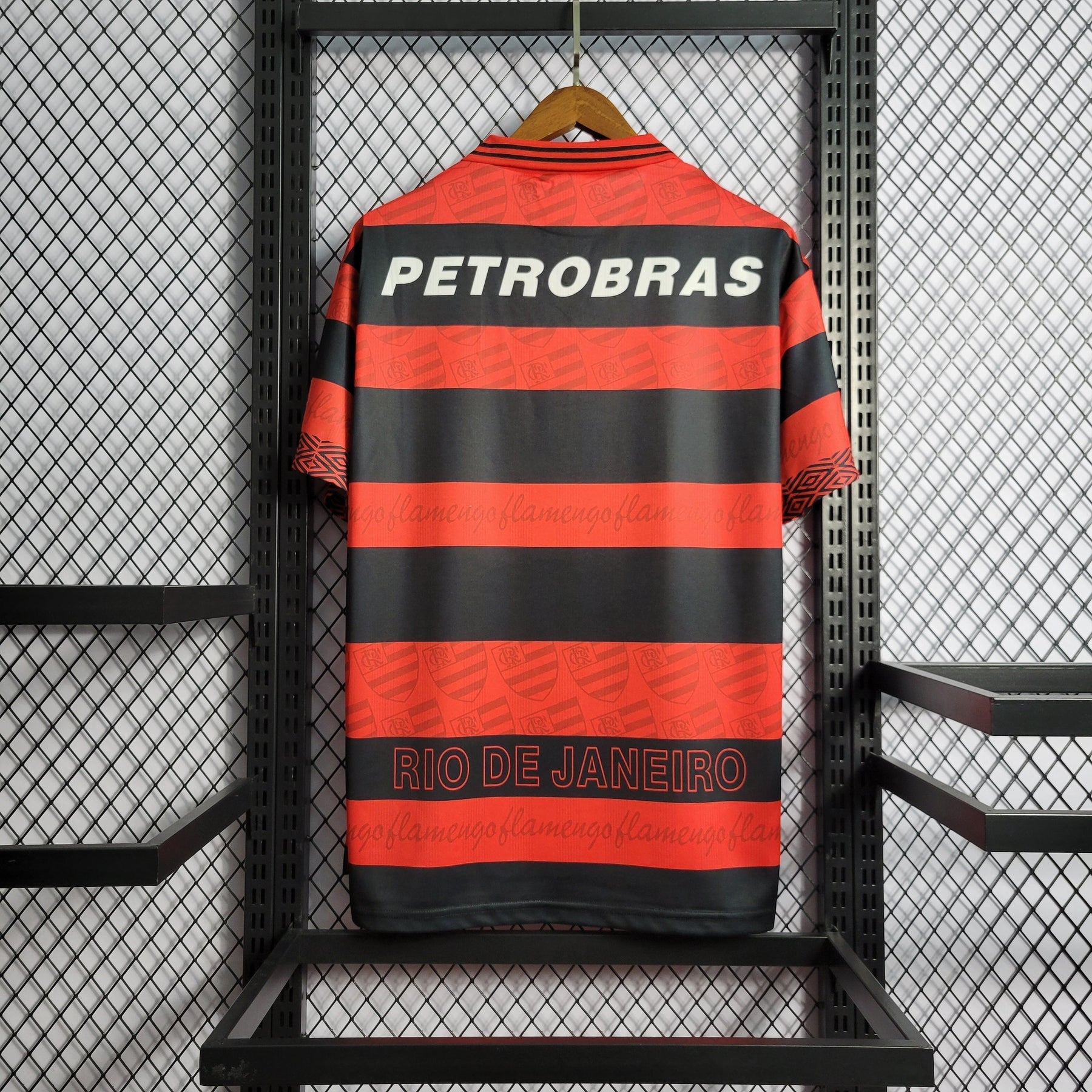 Camisa Flamengo Home 1995 - Umbro Retrô Masculina - Vermelha/Preta