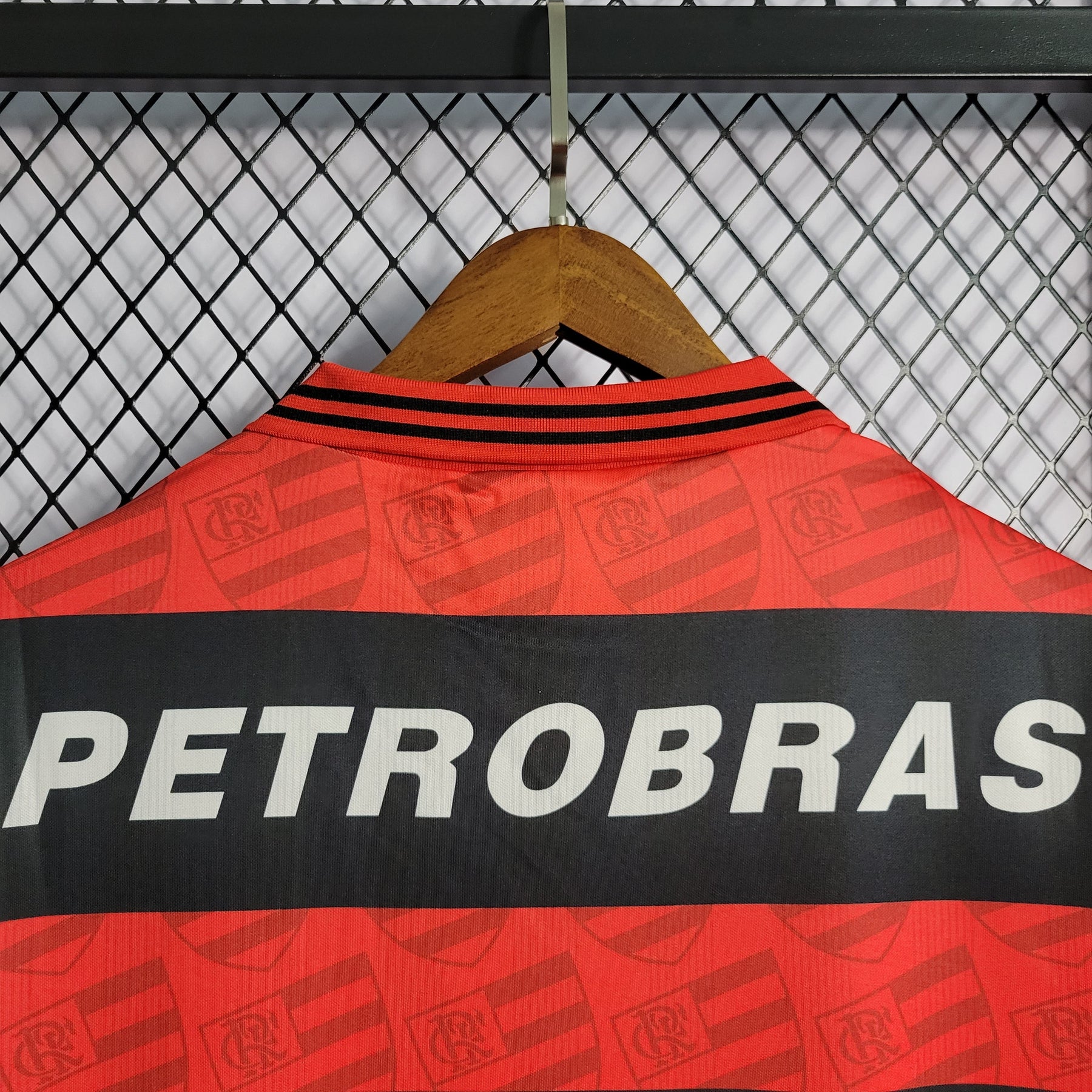 Camisa Flamengo Home 1995 - Umbro Retrô Masculina - Vermelha/Preta