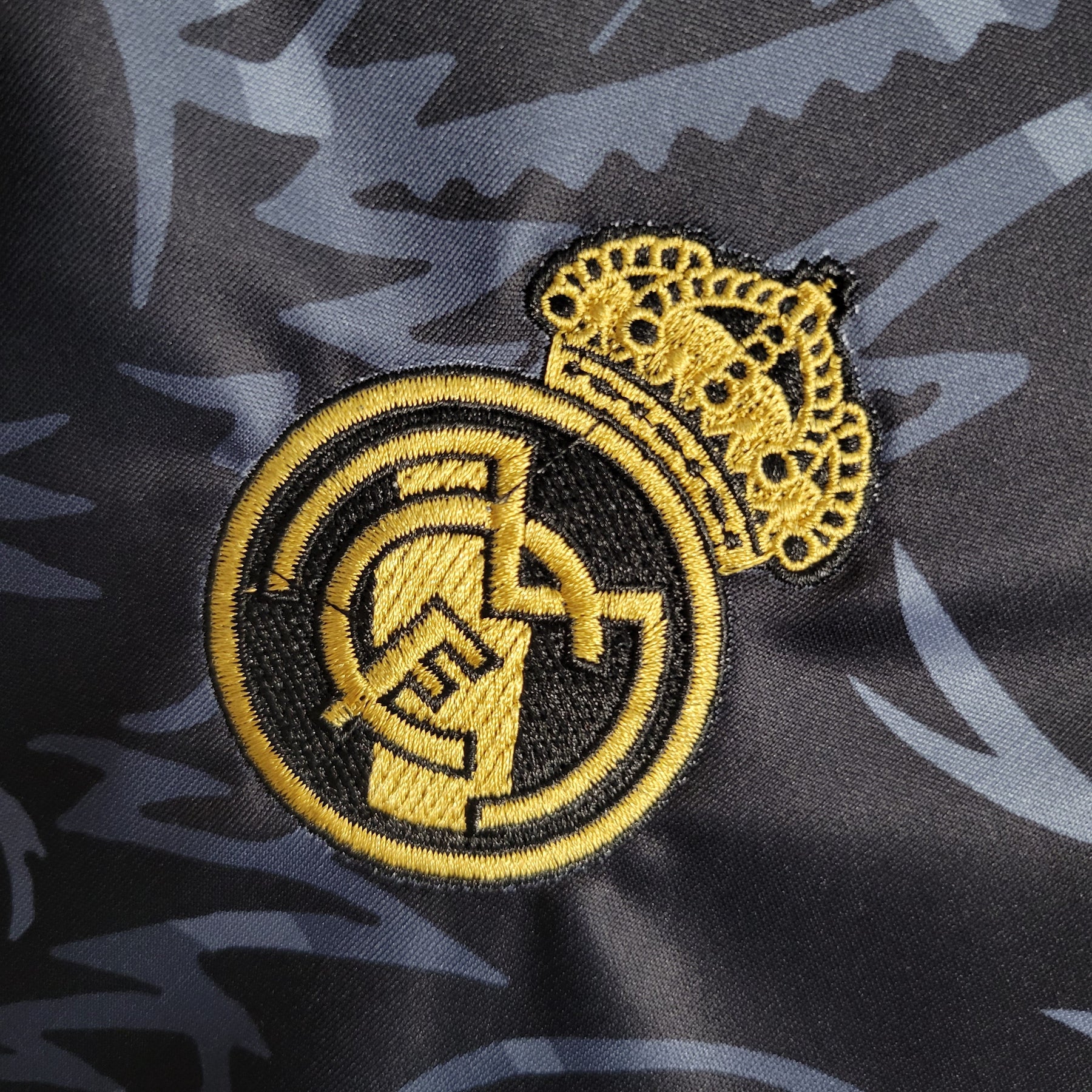 Camisa Real Madrid Edição Especial 2023/24 - Adidas Torcedor Masculina - Preta