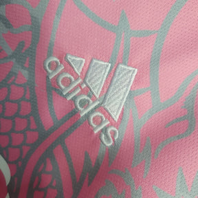 Camisa Real Madrid Edição Especial 2023/24 - Adidas Torcedor Masculina - Rosa/Branca