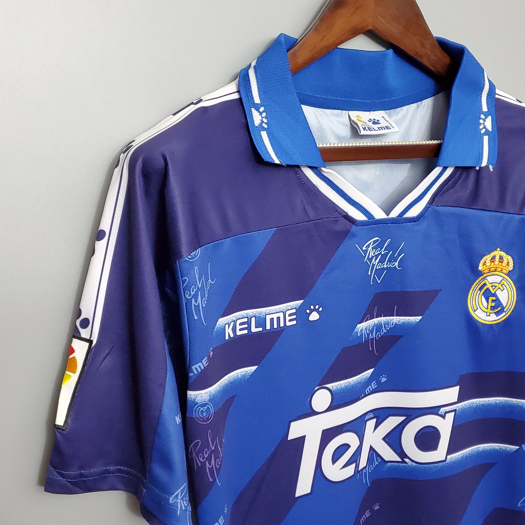 Camisa Real Madrid Away 1994/96 - Kelme Retrô Masculina - Azul/Branca